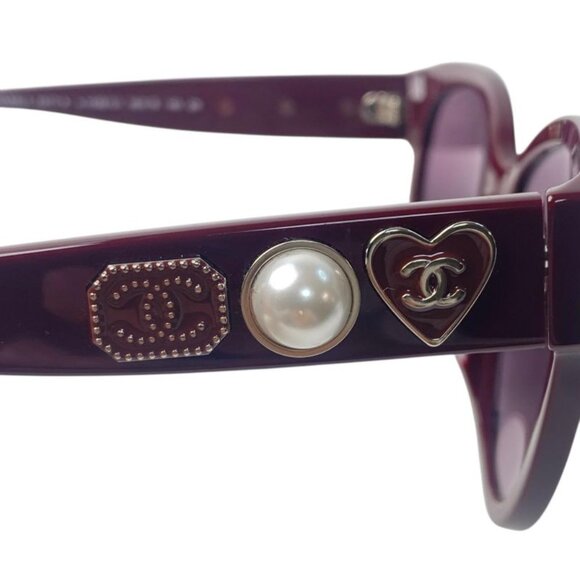 Chanel Faux Pearl CC Logo Sunglasses 56 main image 5